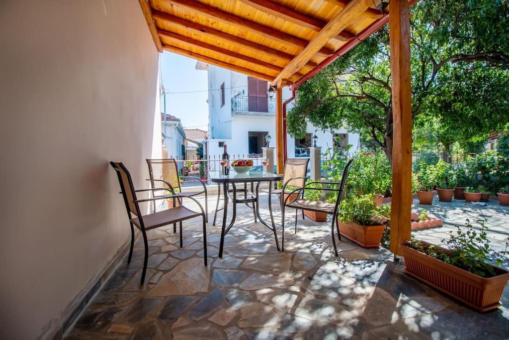 Helen'S Home Milina Bagian luar foto